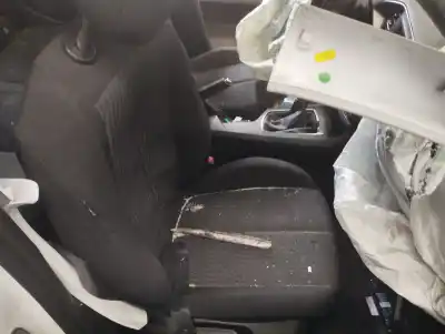 Veículo de Sucata peugeot 308 active do ano 2013 alimentado 9hp