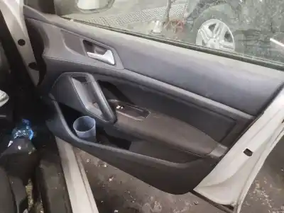 Veículo de Sucata peugeot 308 active do ano 2013 alimentado 9hp