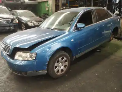 Veículo de Sucata audi a4 berlina (8e) 1.9 tdi (96kw) do ano 2002 alimentado awx