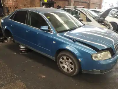 Veículo de Sucata audi a4 berlina (8e) 1.9 tdi (96kw) do ano 2002 alimentado awx