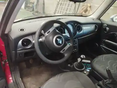 Veículo de Sucata mini mini (r50,r53) one do ano 2001 alimentado w10b16a