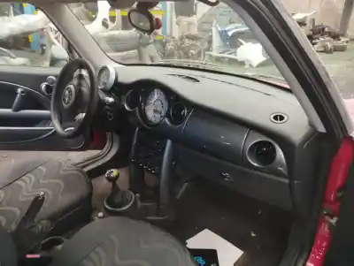 Veículo de Sucata mini mini (r50,r53) one do ano 2001 alimentado w10b16a