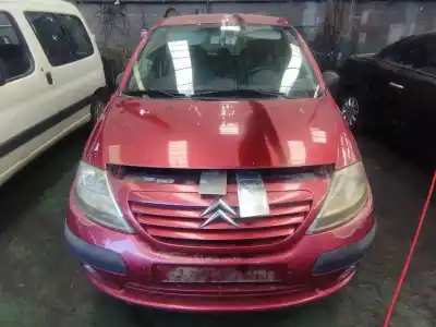 Véhicule à la ferraille CITROEN C3  de l'année 2003 alimenté 8HX
