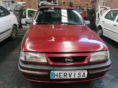 Verschrottungsfahrzeug OPEL VECTRA A  des Jahres 1994 angetrieben 