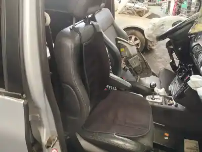 Vehicul casat ford galaxy (vy) ghia al anului 2000 alimentat auy