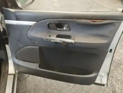 Vehicul casat ford galaxy (vy) ghia al anului 2000 alimentat auy