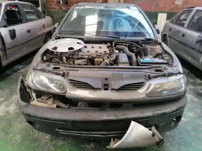 Vehicul casat RENAULT LAGUNA (B56)  al anului 1999 alimentat 