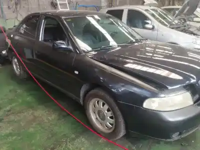 Veículo de Sucata audi a4 b5 (8d2) 1.8 t do ano 2000 alimentado aeb,anb,apu,ark,awt