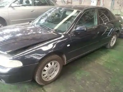 Veículo de Sucata audi a4 b5 (8d2) 1.8 t do ano 2000 alimentado aeb,anb,apu,ark,awt