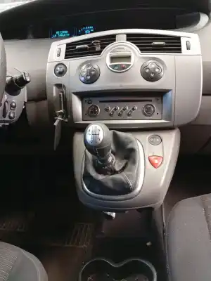 Veículo de Sucata renault scénic ii (jm0/1_) 1.5 dci (jm1e, jm16) do ano 2006 alimentado k9k 732 Veículo de Sucata renault scénic ii (jm0/1_) 1.5 dci (jm1e, jm16) do ano 2006 alimentado k9k 732