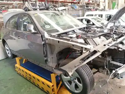 Veículo de Sucata bmw 3 (e90) 320 d do ano 2010 alimentado n47d20c