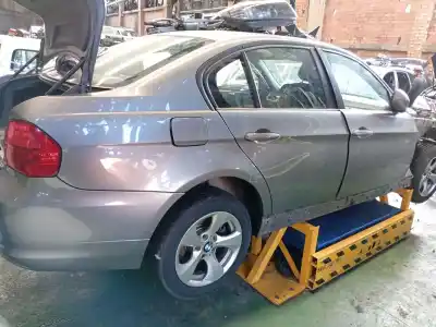 Veículo de Sucata bmw 3 (e90) 320 d do ano 2010 alimentado n47d20c