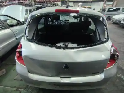 Veículo de Sucata renault clio iii dynamique do ano 2011 alimentado k9k770