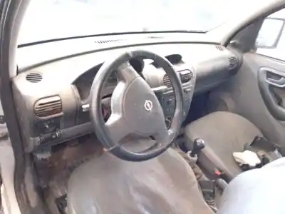 Veículo de Sucata opel combo tour 1.7 di 16v do ano 2002 alimentado y 17 dtl