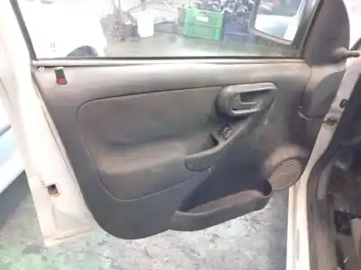 Veículo de Sucata opel combo tour 1.7 di 16v do ano 2002 alimentado y 17 dtl