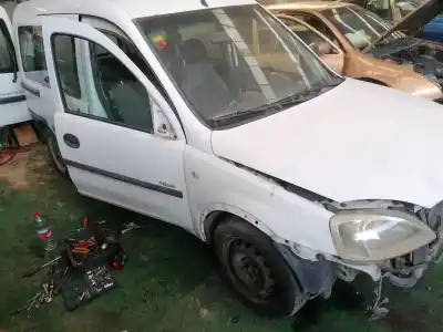 Veicolo di demolizione opel combo familiar dell'anno 2003 alimentato y17dt