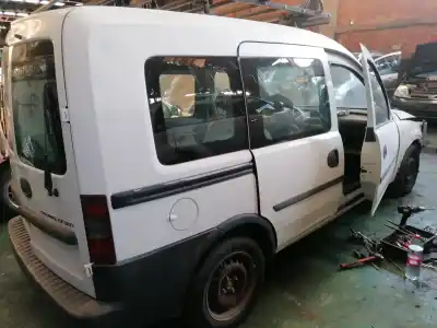 Veicolo di demolizione opel combo familiar dell'anno 2003 alimentato y17dt
