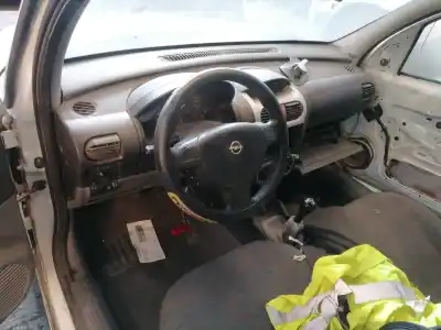Veicolo di demolizione opel combo familiar dell'anno 2003 alimentato y17dt