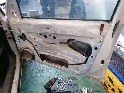 Veicolo di demolizione opel combo familiar dell'anno 2003 alimentato y17dt