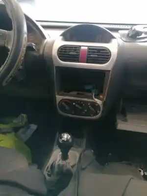 Veicolo di demolizione opel combo familiar dell'anno 2003 alimentato y17dt