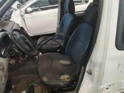 Здавання транспортного засобу renault kangoo (f/kc0) authentique року 2007 потужний k9k716