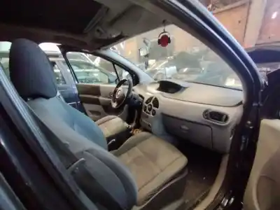 Veicolo di demolizione renault modus confort dynamique dell'anno 2004 alimentato k9k750