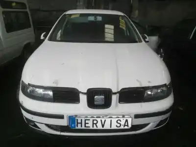 Здавання транспортного засобу seat leon (1m1) signo року 2004 потужний apg