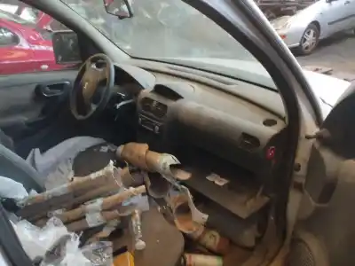 Veículo de Sucata opel combo tour 1.7 di 16v do ano 2004 alimentado y 17 dtl