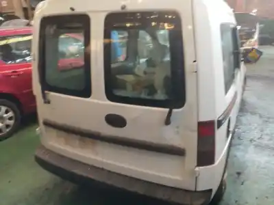 Veículo de Sucata opel combo tour 1.7 di 16v do ano 2004 alimentado y 17 dtl