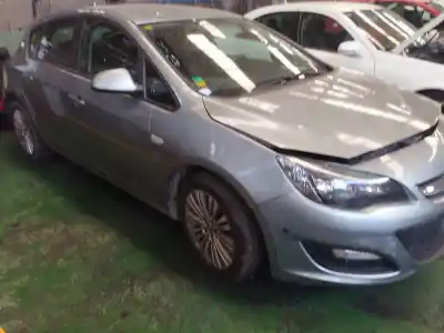 Veículo de Sucata opel astra j (p10) 1.6 (68) do ano 2025 alimentado a 16 xer,b 16 xer
