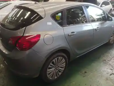 Veículo de Sucata opel astra j (p10) 1.6 (68) do ano 2025 alimentado a 16 xer,b 16 xer