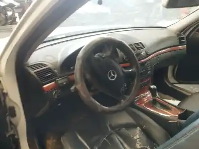 Vehicul casat mercedes-benz clase e (w211) e 200 cdi (211.007) al anului 2008 alimentat om 646.821