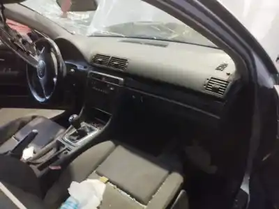 Scrapping Vehicle audi a4 b6 (8e2) 1.9 tdi of the year 2001 powered awx