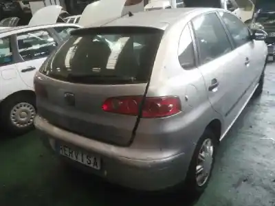 Sloopvoertuig seat ibiza iii (6l1) 1.2 van het jaar 2003 aangedreven azq