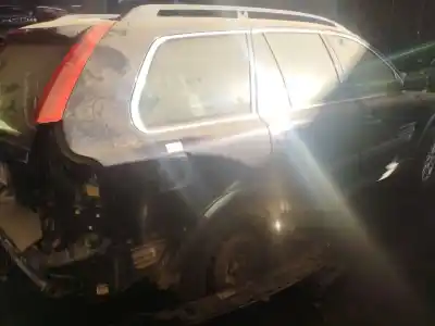 Sloopvoertuig volvo xc90 i (275) d5 awd van het jaar 2005 aangedreven d 5244 t