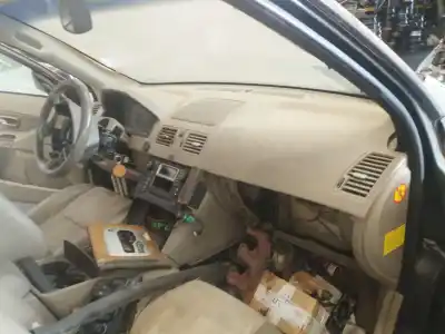 Sloopvoertuig volvo xc90 i (275) d5 awd van het jaar 2005 aangedreven d 5244 t