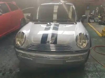 Sloopvoertuig MINI MINI (R50, R53)  van het jaar 2004 aangedreven W10 B16 A