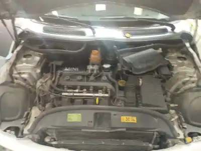 Sloopvoertuig mini mini (r50, r53) cooper van het jaar 2004 aangedreven w10 b16 a