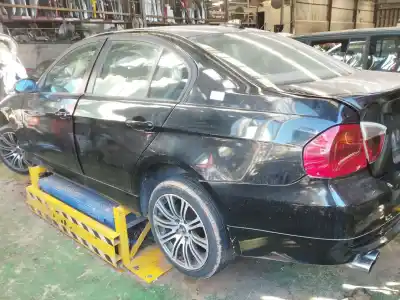 Sloopvoertuig bmw 3 (e90) 320 d van het jaar 2006 aangedreven m47 d20 (204d4),n47 d20 a,n47 d20 c