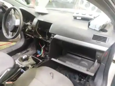 Hurda Aracı opel astra h gtc (a04) 1.7 cdti (l08) yılın 2009 güçlü a 17 dtr,z 17 dtr