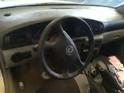 Hurda Aracı skoda octavia berlina (1u2) 1.4 yılın 2002 güçlü axp