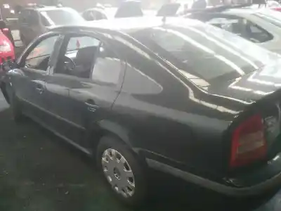 Hurda Aracı skoda octavia berlina (1u2) ambiente yılın 2000 güçlü 