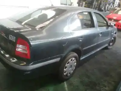 Hurda Aracı skoda octavia berlina (1u2) ambiente yılın 2000 güçlü 