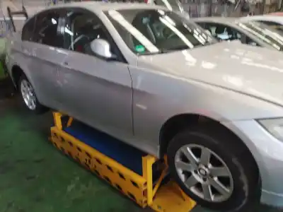 Scrapping Vehicle bmw 3 (e90) 320 i of the year 2007 powered n46 b20 b,n46 b20 bd,n46 b20 c,n46 b20 cb