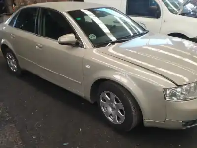 Scrapping Vehicle audi a4 b6 (8e2) 2.0 of the year 2003 powered alt