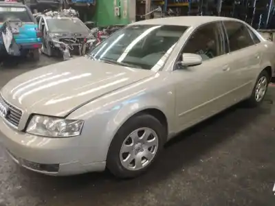 Scrapping Vehicle audi a4 b6 (8e2) 2.0 of the year 2003 powered alt