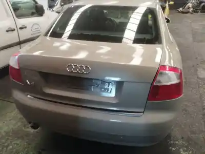 Scrapping Vehicle audi a4 b6 (8e2) 2.0 of the year 2003 powered alt