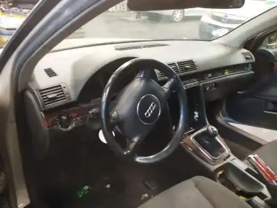 Scrapping Vehicle audi a4 b6 (8e2) 2.0 of the year 2003 powered alt