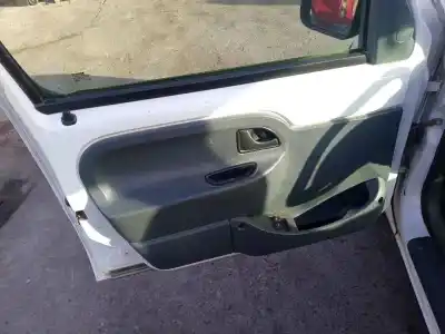 Veículo de Sucata renault   do ano 2000 alimentado f8q630 Veículo de Sucata renault   do ano 2000 alimentado f8q630