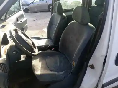 Veículo de Sucata renault   do ano 2000 alimentado f8q630 Veículo de Sucata renault   do ano 2000 alimentado f8q630